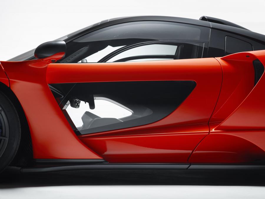 Детали экстерьера McLaren Senna (P15) 2018 года  (фото 25 из 84)
